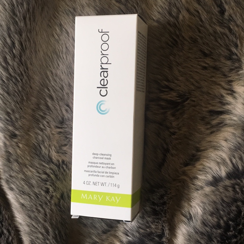 Mary Kay Clearproof deep-cleansing charcoal mask🖤